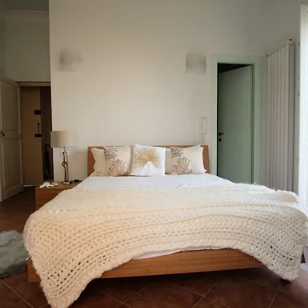*1800 Simone Beach View *