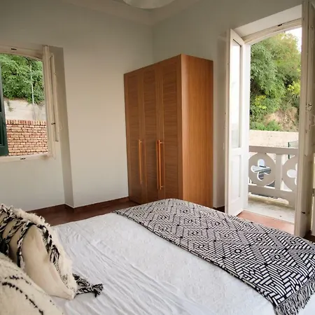 *1800 Simone Beach View Villa *